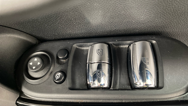 MINI Convertible 1.5 Cooper Classic Premium 2dr Auto Petrol Convertible